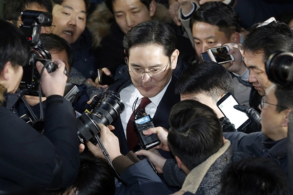 Promotoria sul-coreana pede a priso do vice-presidente da Samsung