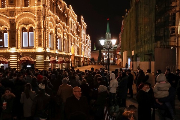 Milhares de pessoas so evacuadas em Moscou por falsos alertas de bombas