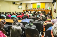 Cmara derruba parecer contrrio a projeto que mantm auxlio-alimentao pago em dinheiro
