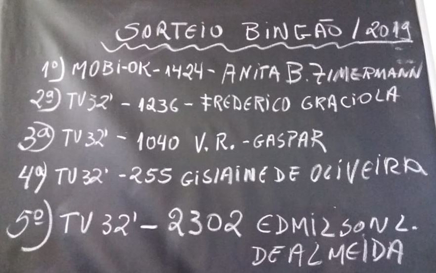 Moradora do Gaspar Grande ganha carro do bingo da Festa de Santa Clara