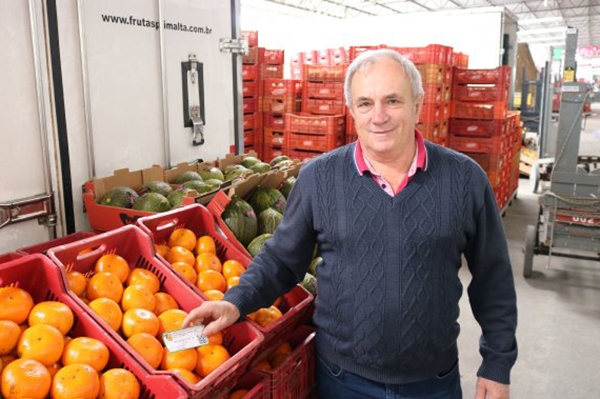 Santa Catarina implementa identificao de origem para frutas e verduras