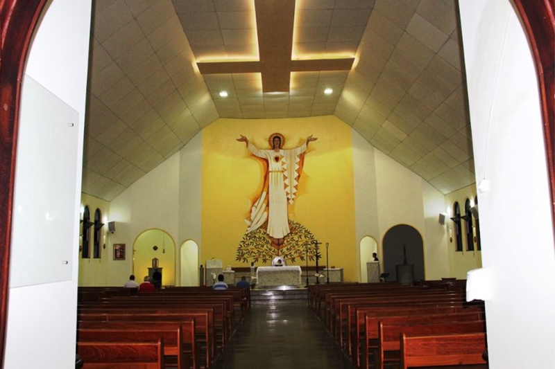Novo padre assume Igreja Sagrado corao de Jesus no domingo