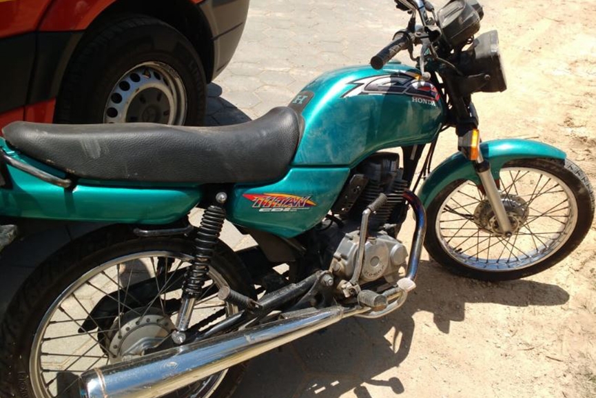 Queda de moto deixa homem ferido no bairro Margem Esquerda, em Gaspar