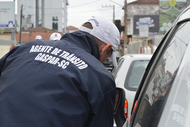 Agentes de Trnsito de Gaspar recebem curso de qualificao