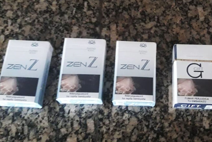 PM de Gaspar fiscaliza bares e lanchonetes em operao contra comrcio ilegal de cigarros
