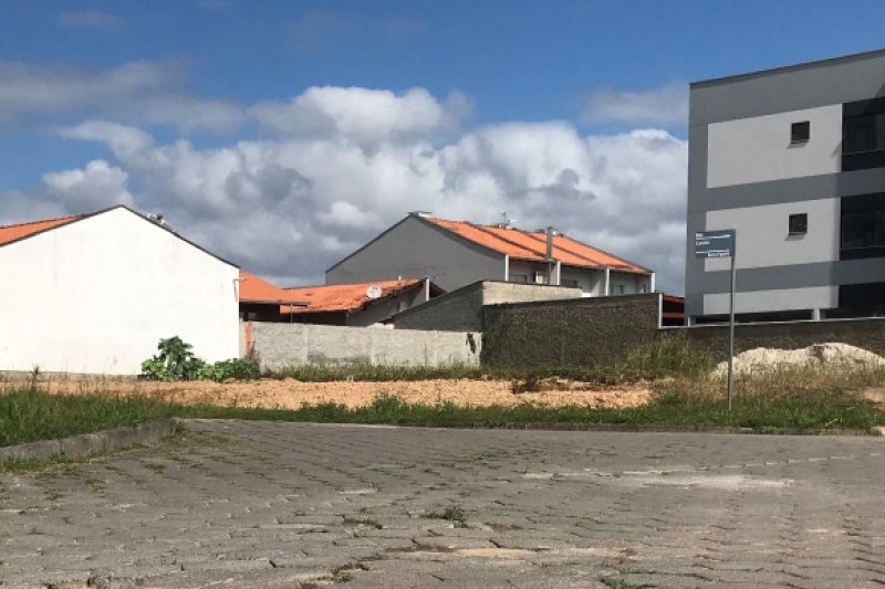 Projeto quer permitir ligao de energia, gua e esgoto em reas de usucapio, em Gaspar