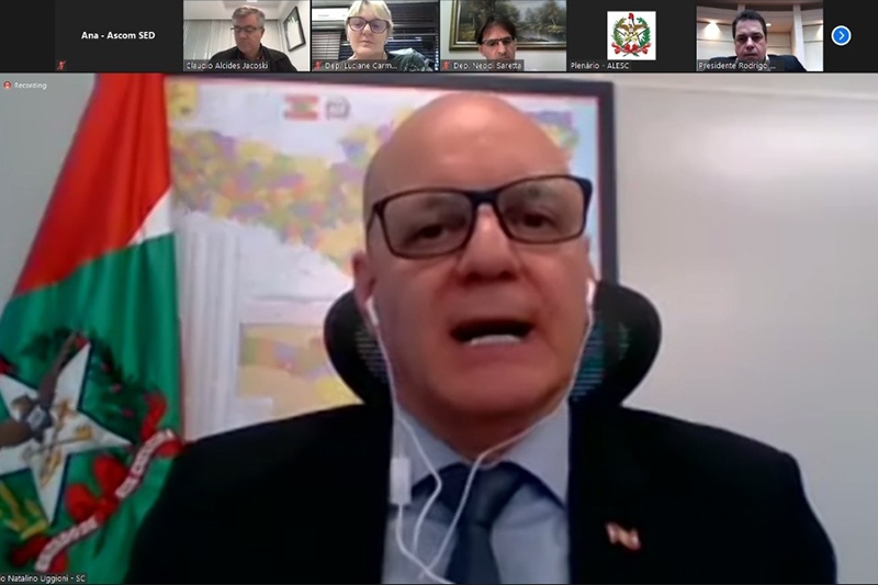 Secretrio da Educao apresenta panorama do programa Uniedu aos deputados