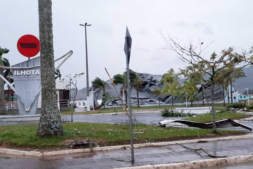 Prefeitura de Ilhota faz cadastro de famlias atingidas pelo ciclone
