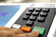 Em Gaspar, maioria dos candidatos e coligaes no vai usar Fundo Eleitoral