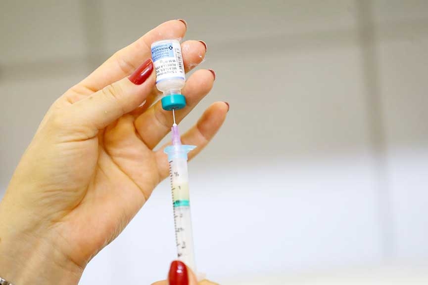 Sbado  'Dia D' de vacinao contra poliomielite e multivacinao