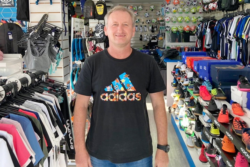 Ivan da Lance Esportes  o novo presidente da CDL Gaspar