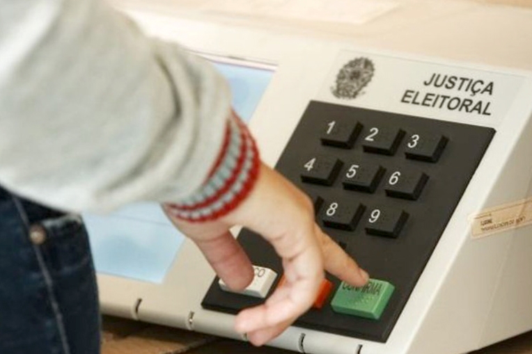Jovens so incentivados ao alistamento eleitoral em Gaspar