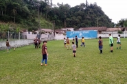 Moleques da Bola: escola de futebol ensina alm do esporte em Gaspar