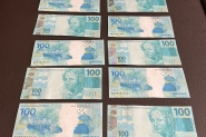 Jovem  preso com R$ 1 mil em notas falsas em So Jos