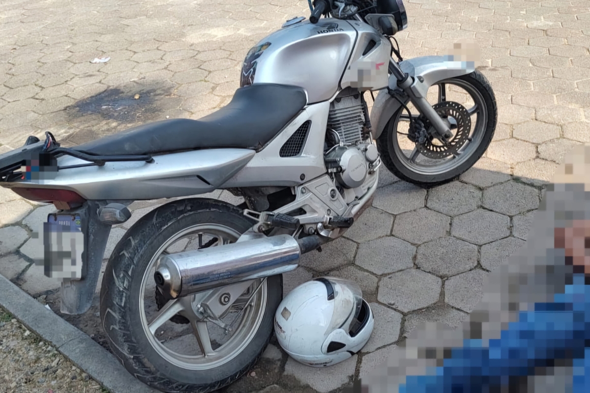 Homem com grande ficha criminal  preso um dia aps furtar moto em Gaspar