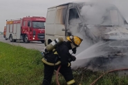 Furgo pega fogo na BR-470 e novo caminho de combate a incndio de Ilhota atende primeira ocorrncia