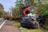 Cinco pessoas da mesma famlia morrem em grave acidente em rodovia de SC