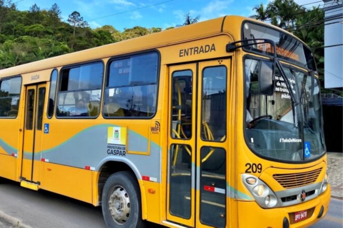 Consequncias das chuvas: alteraes nas rotas dos nibus que passam nos bairros Lagoa e Gasparinho