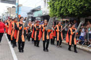 Desfile de aniversrio relembra fatos marcantes da histria de Gaspar