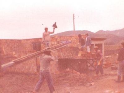 construaodasnovassalasdealvenariaem1984sepiaMD.jpg