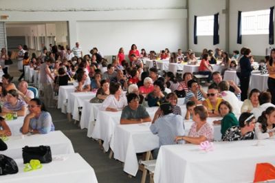 fotopg10abrecolorMD.jpg