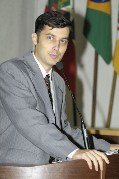 fotopg05abre1MD.jpg