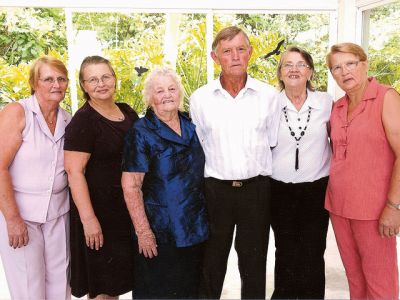 fotopg11retrancacolorMD.jpg