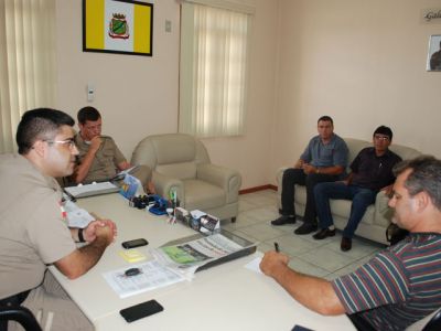fotopg8abrecolorMD.jpg