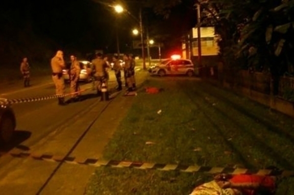 Mulher  assassinada com facadas na Rua Dois de Setembro em Blumenau