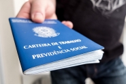 Brasil fecha 62,84 mil vagas de trabalho formais em abril