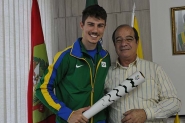 Atleta Willian Schramm Deschamps � homenageado por Zuchi