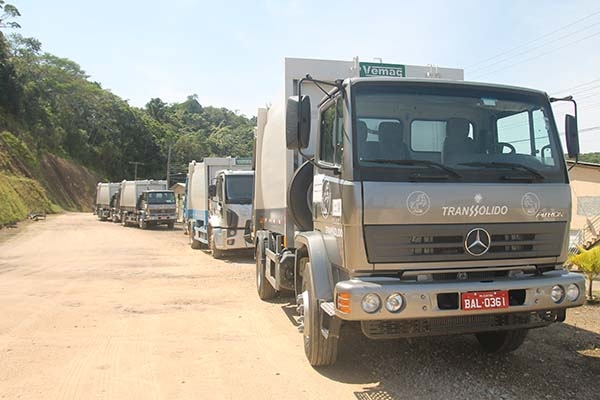 Deciso judicial deixa Gaspar sem coleta e transporte de lixo
