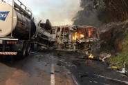 N�mero de mortos em acidente com �nibus no Paran� sobe para 21