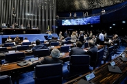Senado aprova pacote para coibir 'supersal�rios' no servi�o p�blico