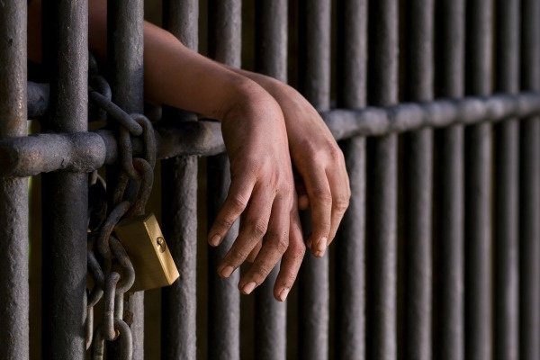 Ap�s massacre, 17 presos devem ser transferidos do Compaj em Manaus