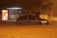 Temporal atinge Grande SP e mulher morre em Guarulhos ap�s ter carro arrastado pela enxurrada