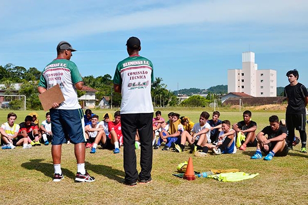 Blumenau Esporte Clube promove peneiro em Gaspar