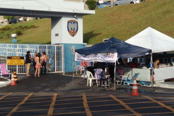 Sem PM, Grande Vitória fica sem ônibus pelo 2º dia; escolas fecham