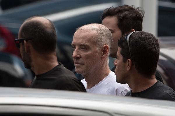 Eike Batista chega à sede da Polícia Federal para prestar novo depoimento