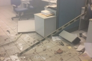 Quadrilha explode cofre de banco, faz reféns e metralha delegacia no RN