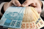 Estados gastam R$ 35,8 milh�es por ano com pens�es de ex-governadores e vi�vas