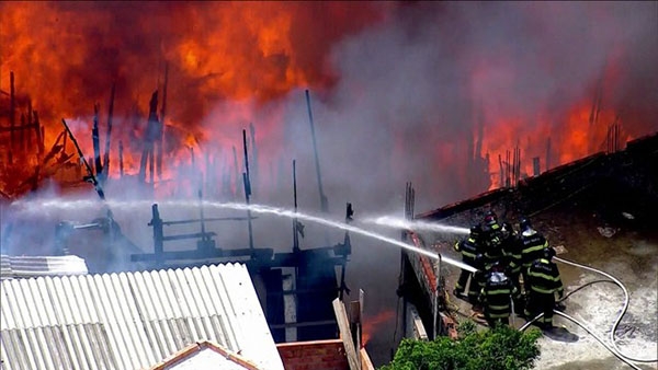 Segundo incêndio atinge favela de Paraisópolis em 10 dias, na Zona Sul de SP