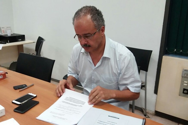 Relatório da reforma política prevê fim dos vices e voto em lista