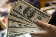 Gasto de brasileiros no exterior sobe 50% no 1� trimestre, diz Banco Central