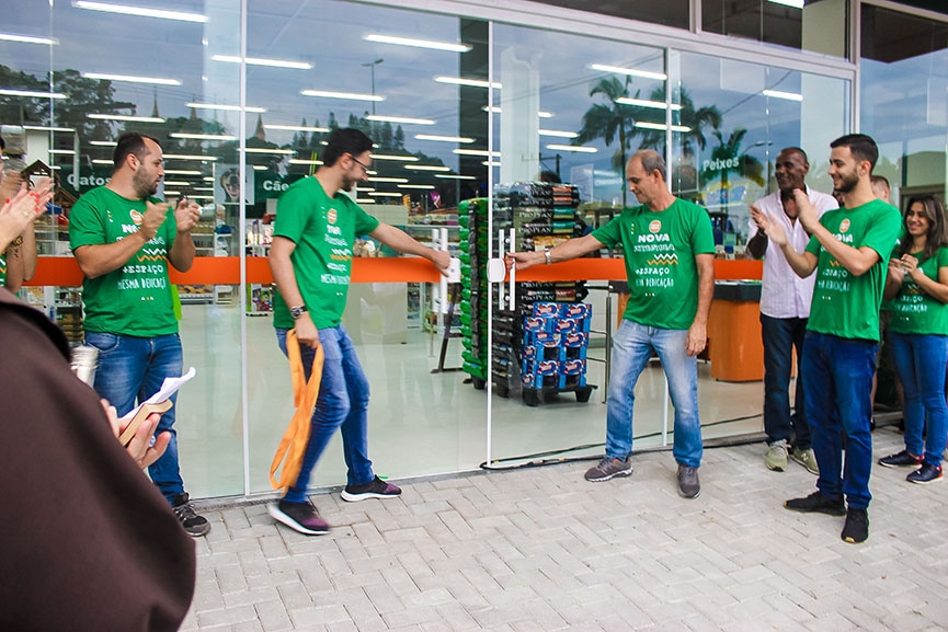 Agropecuria Trinca Ferro inaugura nova sede em Gaspar