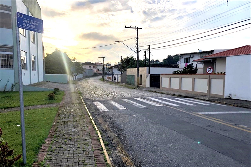 Prefeitura de Gaspar inicia drenagem e pavimentao de duas ruas do bairro Sete