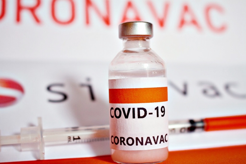Coronavrus: drive thru da segunda dose para quem tem 68 anos acontece nesta segunda-feira