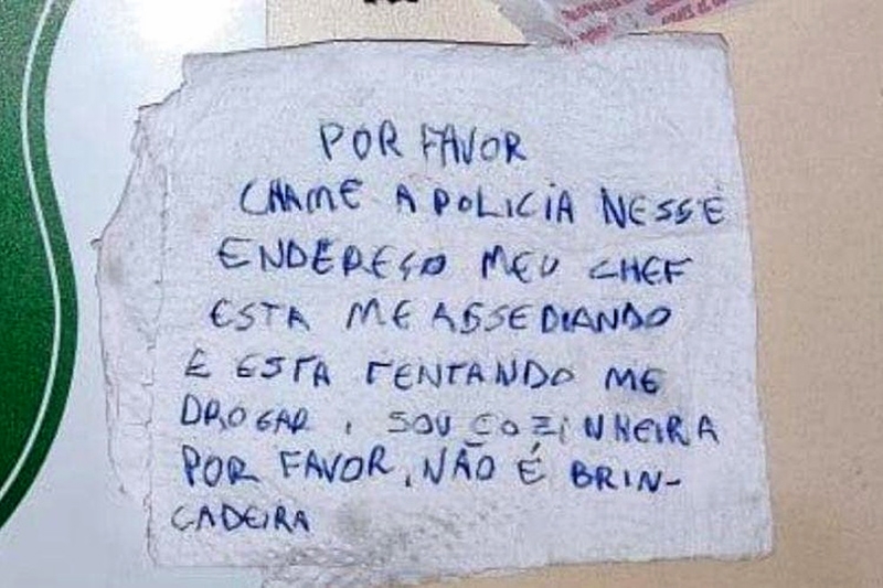 Funcionria pede socorro em guardanapo aps ser assediada pelo chefe em Chapec