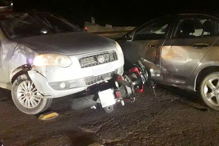 Acidente entre carros e motos deixa feridos na BR-470, em Gaspar