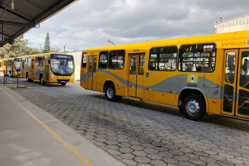 Estudantes de Gaspar devem realizar cadastro para pagamento de meia passagem